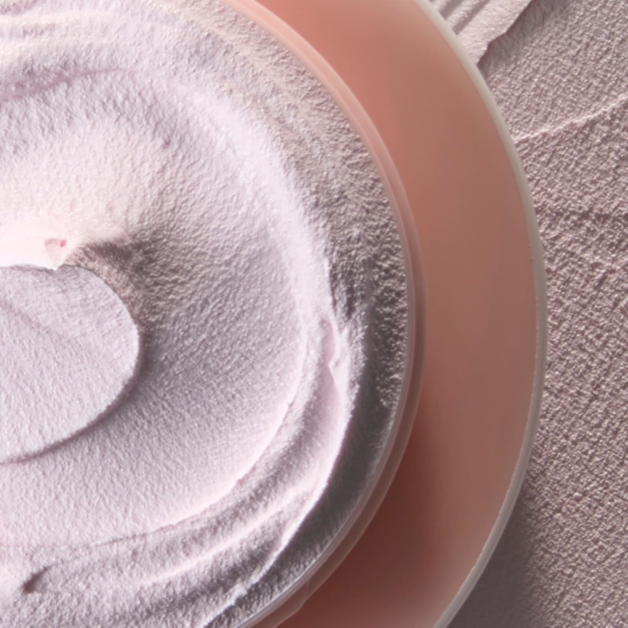 Mighty Marshmallow Brightening Face Mask - Image 6